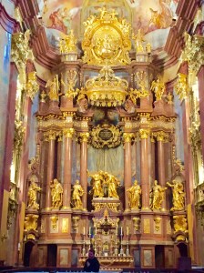The beautiful Melk Abbey Church, a Baroque masterpiece that places its emphasis on the cross of Jesus Christ and, through its art, it seeks to "bring Heaven to Earth."