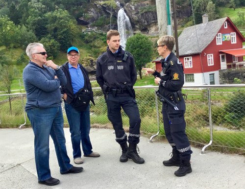 31D59A89-DE6C-494A-A93F-BCCFE9827E2E