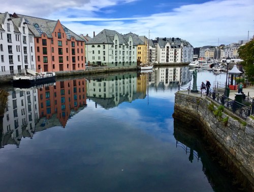 B1AD5DB4-B601-4427-B806-5A99E82389CE